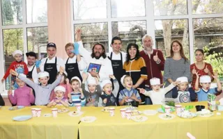 Итальянский повар научил юных ялтинцев печь пирожные 