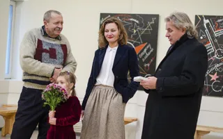 Открыта выставка абстракций Елены Душкевич «Космический героизм»