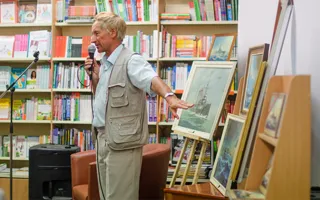 Рисующий историк Андрей Лубянов представил в «Атриуме» новую книгу