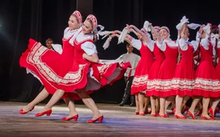 В Севастополе выступил ансамбль народного танца имени Моисеева