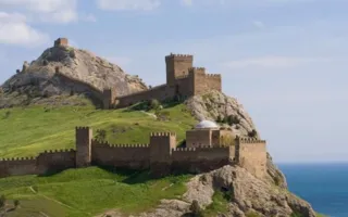 ​Крым получил в собственность Генуэзскую крепость