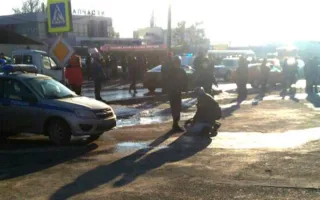 Нападение на прохожих в Ростове и пенсионер, сбитый кортежем Порошенко: новости мира (фото, видео)