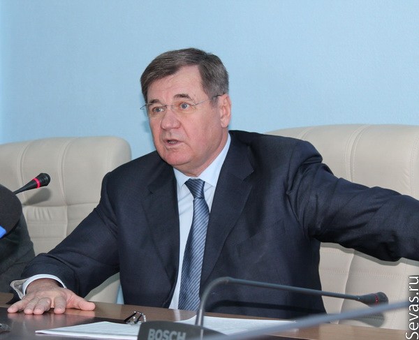     Председатель Севастопольской городской государственной администрации Владимир Яцуба