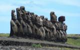 Статуи на острове Пасхи. Фото: stranyplanety.ru