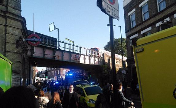 В лондонском метро произошёл теракт: десятки пострадавших (фото, видео)