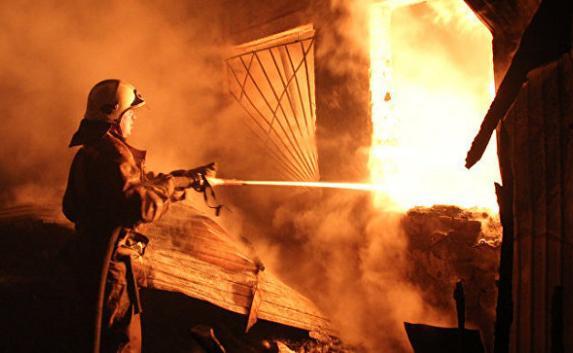 На пожаре в общежитии в Крыму спасли пятерых человек