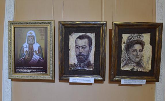 Передвижную выставку о жизни Романовых после революции покажут в Феодосии