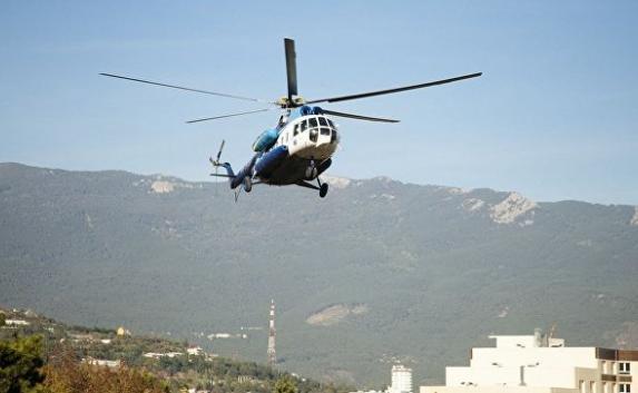 Санитарные вертолёты «скорой» начали летать в Ялту (фото)