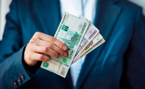 Чиновникам и депутатам из Симферополя повысят зарплату