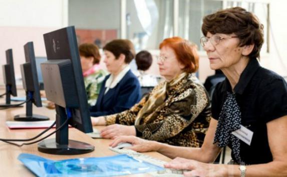 Первый университет для пожилых людей появится в России
