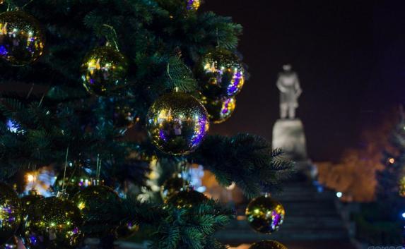 Севастополь украсят к Новому году за три миллиона 