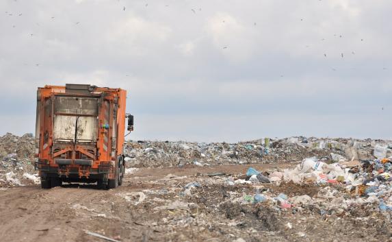 Севастопольцы могут сесть на семь лет за неудачный угон мусоровоза