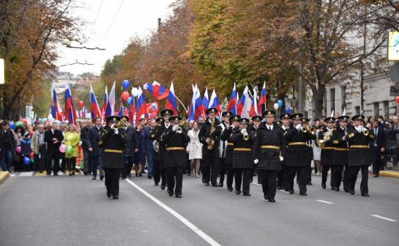 День народного единства в Крыму: флешмобы, концерты и шествия(фото, видео)