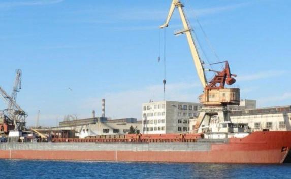 Без еды, воды и зарплаты: владелец судна Moryak бросил экипаж в Керченском проливе