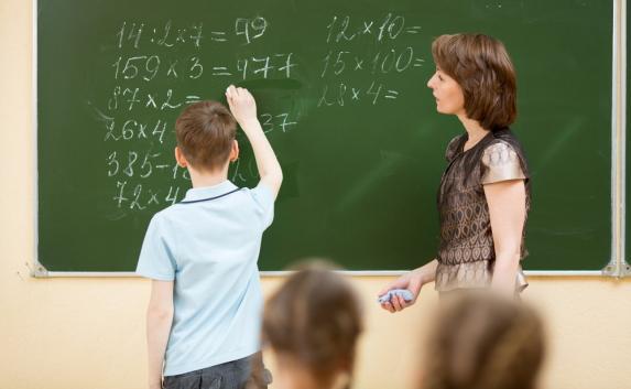 Родители школьников недовольны учебными заведениями России