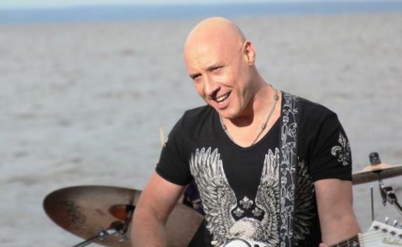 Денис Майданов выберет лучшего исполнителя песни про Крымский мост «из народа» (видео)