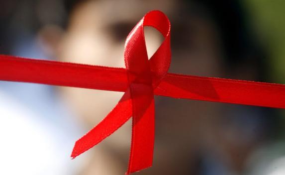 Десятки крымских родителей ежегодно отказываются лечить детей с ВИЧ