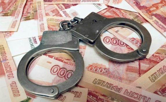 Земельный аферист обманул крымчанок на 200 тысяч рублей