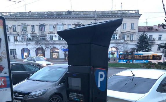 В центре Севастополя поставили паркомат, а в Инкермане появилась платная стоянка (фото)