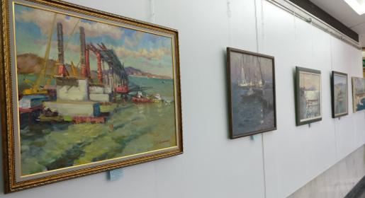 Выставка про Крымский мост открылась в Госсовете