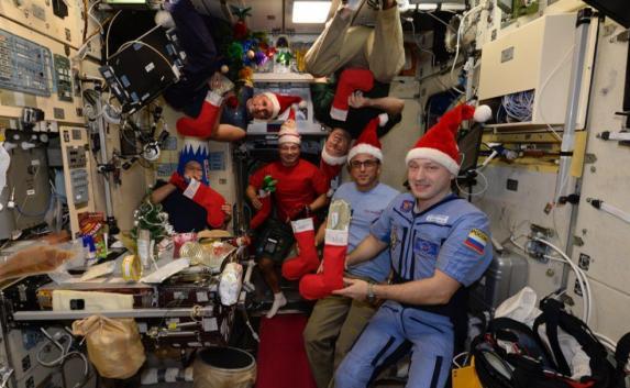 Космонавт из Севастополя Антон Шкаплеров рассказал, как на МКС готовятся к Новому году