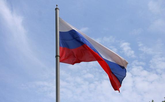 Крымские пограничники поймали украинца, осквернившего флаг России