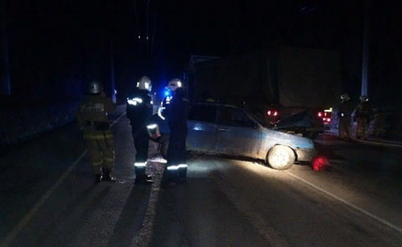 В Крыму при столкновении легковушки с трактором умер человек