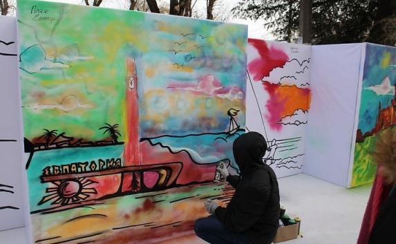 Десять новых граффити нарисовали в Симферополе в честь Дня Республики (фото)