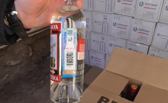 В Крыму прикрыли крупные склады «левого» алкоголя и сигарет