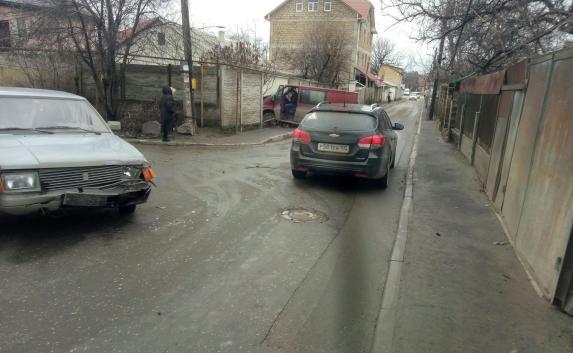 Маршрутка протаранила забор, автобус сбил человека — хроника ДТП в Крыму