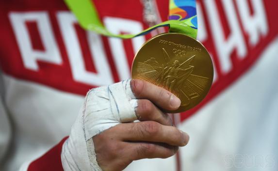 Крымские спортсмены завоевали «золото» в легкой атлетике и софтболе (фото)