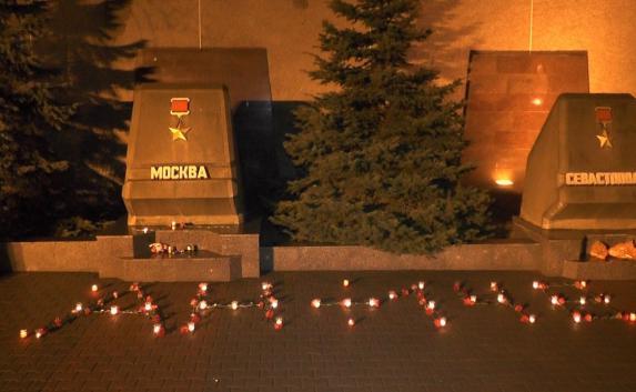 В Севастополе почтили память погибших в авиакатастрофе АН-148 (фото)