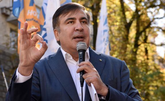 Депортированный Саакашвили ищет «легальный способ» вернуться в Киев