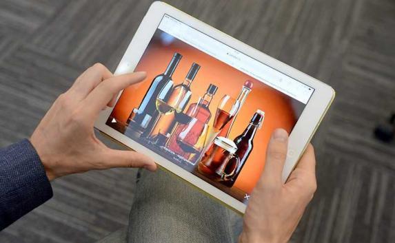 В России на год перенесли старт онлайн-продажи алкоголя