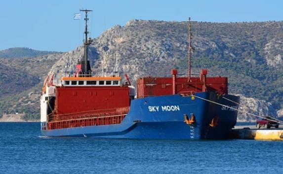 Украина забрала арестованное танзанийское судно за заход в Крым 