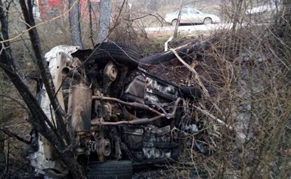 На крымской трассе погибла девушка  в загоревшемся авто (фото)