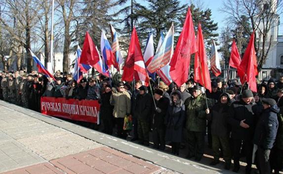 В Симферополе почтили память погибших 26 февраля 2014 года (фото)