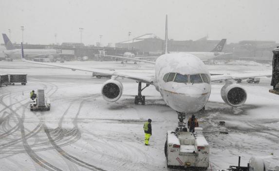 Снежный «занавес» не пускает самолеты из Анапы и Краснодара в Крым