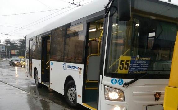 В симферопольском автобусе водитель-хам избил пассажирку 
