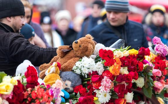 Путин объявил 28 марта днём траура в связи с трагедией в Кемерове (фото, видео)