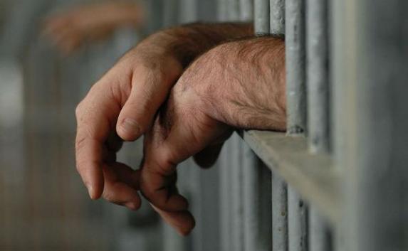 В Алуште пьяный подсудимый пытался сбежать из зала суда
