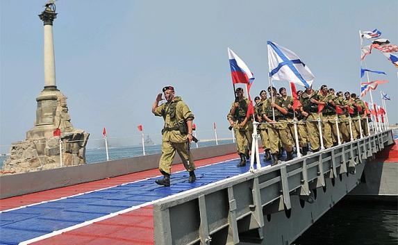 Черноморский флот будет патрулировать акваторию  Азовского моря для пресечения государственного пиратства