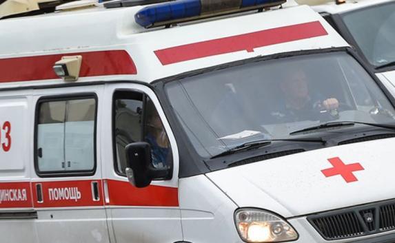 Под Джанкоем столкнулись  ВАЗ и Renault — 7 человек госпитализированы