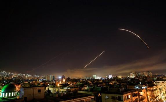 США нанесли авиаудар по Сирии (фото, видео)