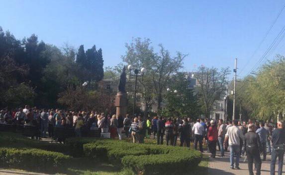 Крымские предприниматели вышли на митинг в Севастополе