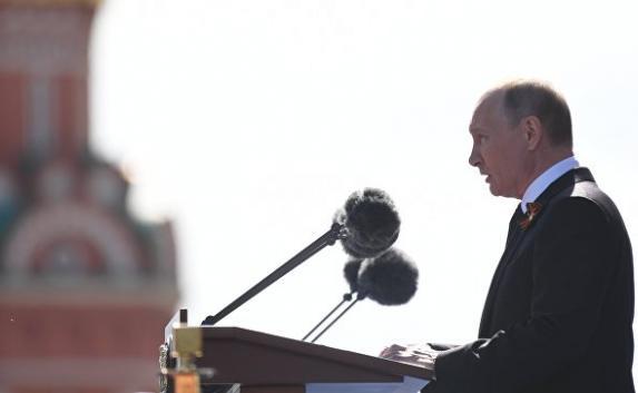 На военном Параде в Москве выступил Владимир Путин (фото, видео)