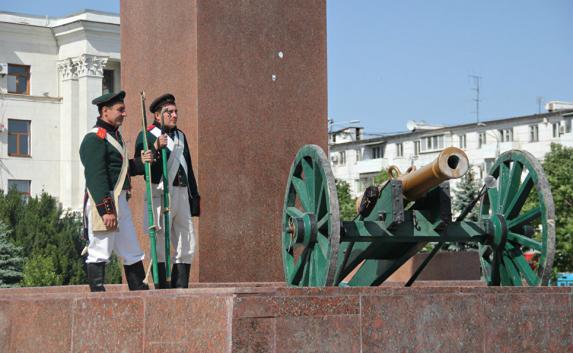 Симферополь отмечает 100-летие погранслужбы России (фото, видео)