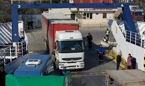 Керченская переправа упростит въезд для грузовиков