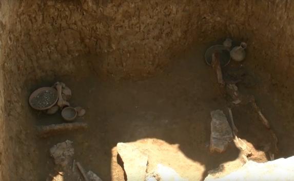На раскопках «Тавриды» нашли две сотни богатых могил (видео)