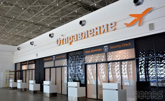 Аэропорт «Симферополь» принял 1 800 000 пассажиров за полгода